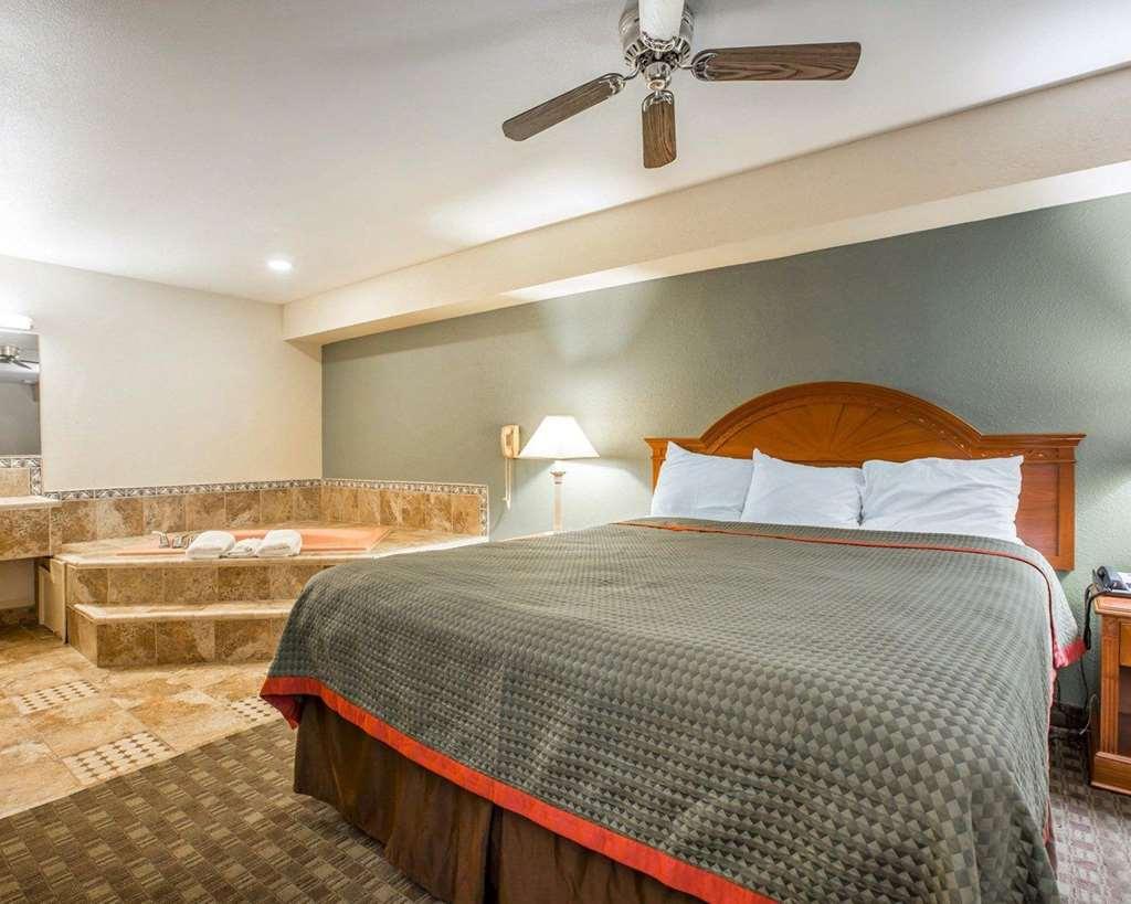 Rodeway Inn Delano Zimmer foto